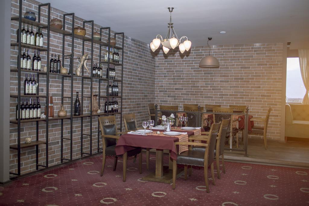 Hotel Semitronix Печ Екстер'єр фото